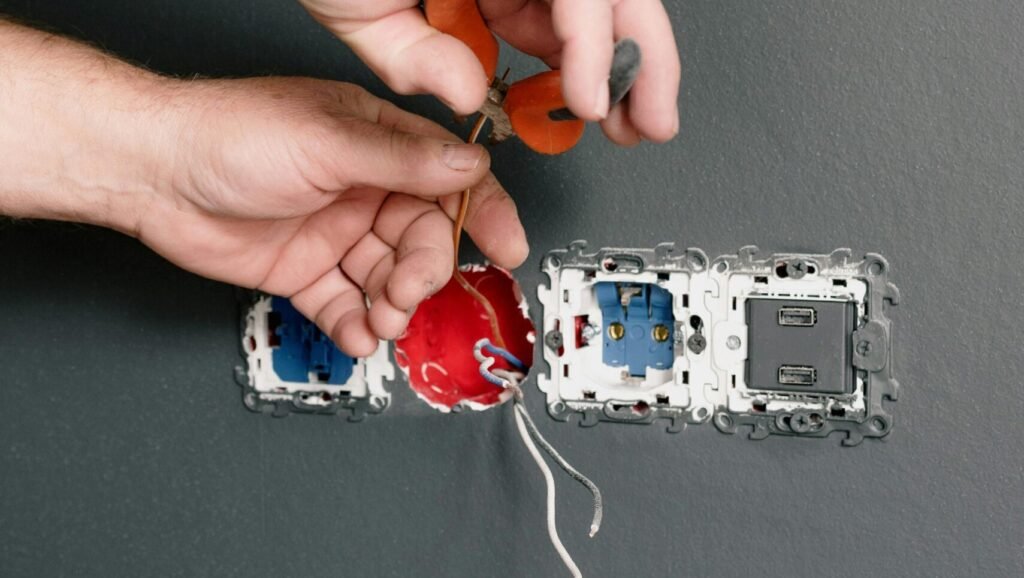 Electricista Ball den Bas contacto